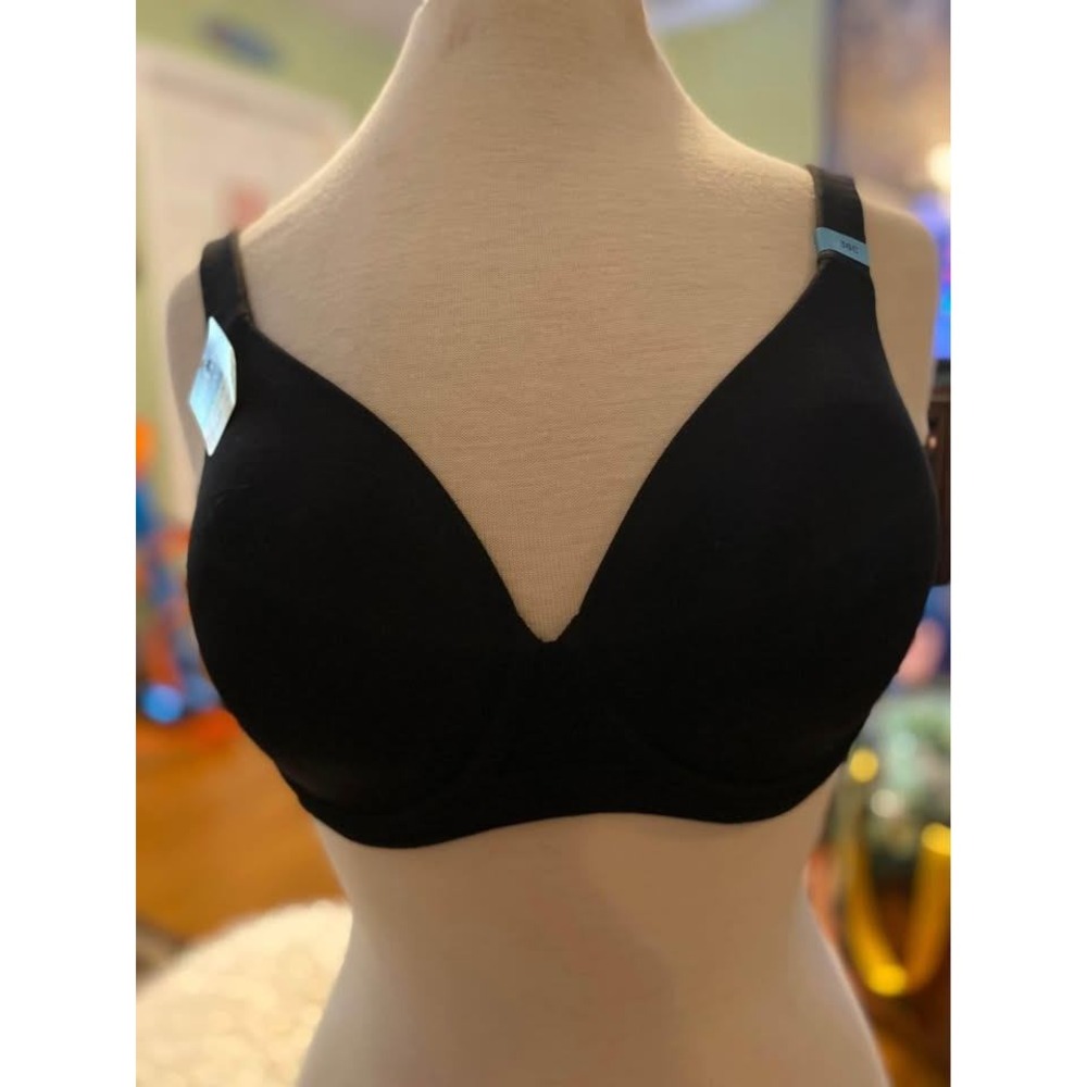 Warners sz 36C No Side Effects Wireless Black Bra. New with tags.